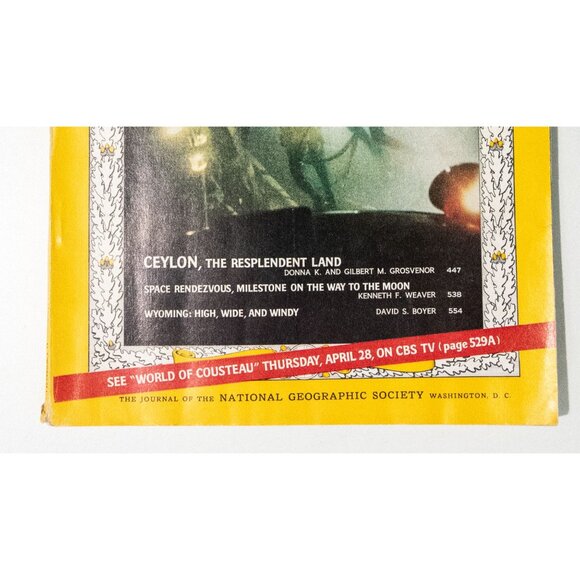 National Geographic April 1966 Vol. 129 No. 4 Working On Sea Floor - Picture 4 of 8